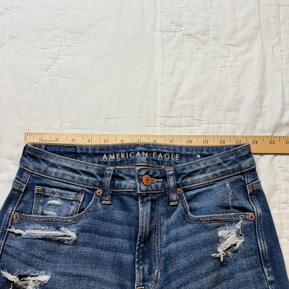 American‎ Eagle 90s/Y2K Distressed Rigid Denim High-Rise Straight Jeans 4 Light